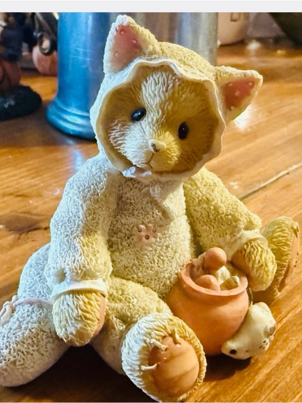 Plush Cat Figurine in Cream Hooded Outfit - Decorative Pet Collectible Holliday